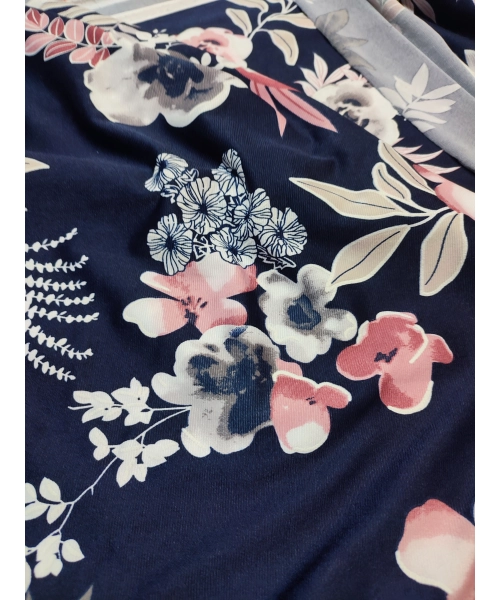 Granatowa elastyczna dzianina Jersey - pudrowe kwiaty - kupon 2,40m